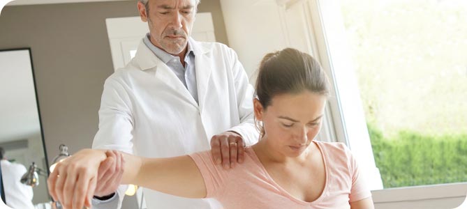 Shoulder Surgeon Near Me in Maui, Wailuku, HI Shoulder Surgeon Near Me in Maui, Wailuku, HI